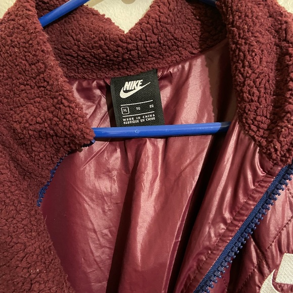 Nike Jacket - Picture 2 of 2